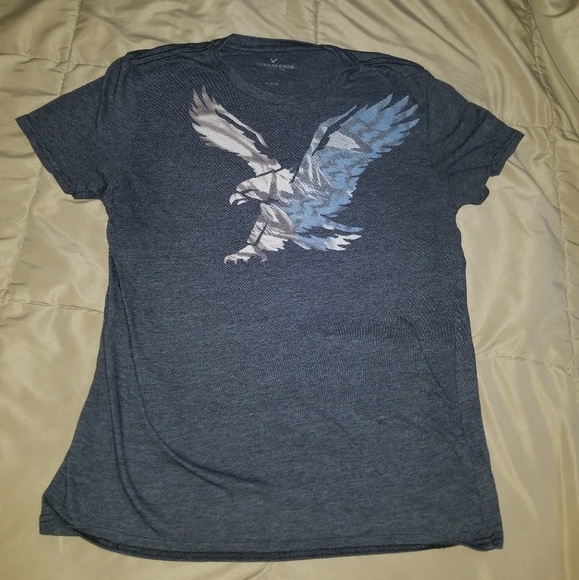 American Eagle Outfitters Other - Men's size Medium AE shirt